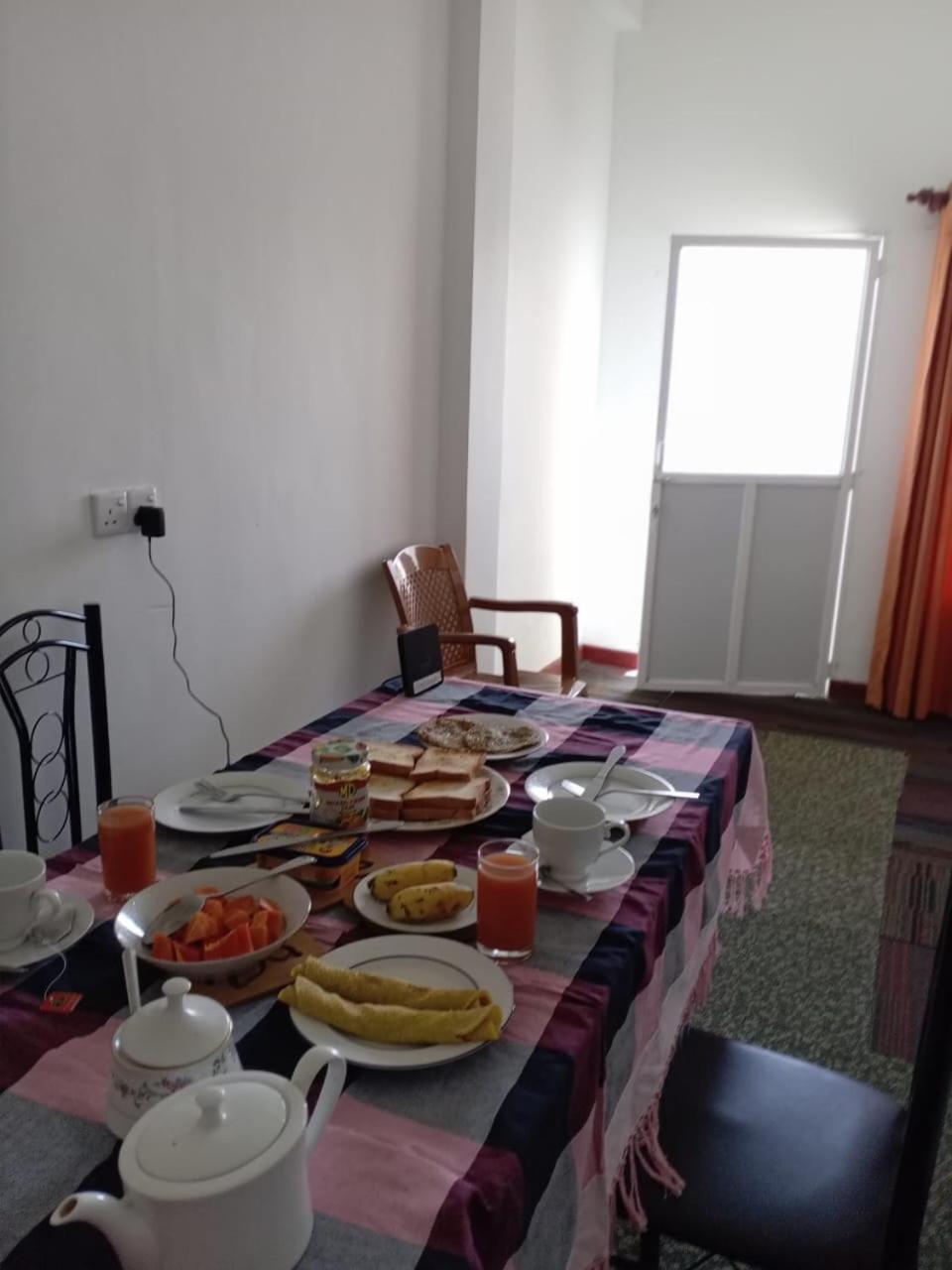 Frosty Heaven Guest House 누와라 엘리야 외부 사진